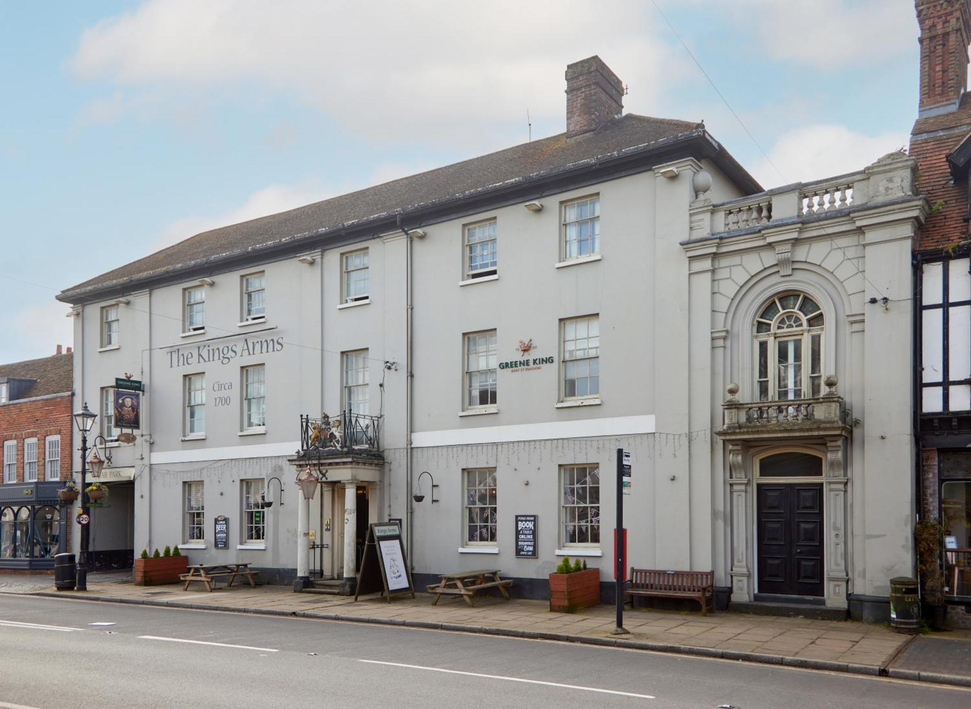 Kings Arms Hotel By Greene King Inns 韦斯特勒姆 外观 照片