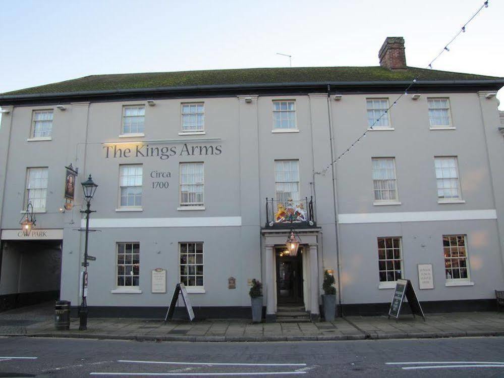 Kings Arms Hotel By Greene King Inns 韦斯特勒姆 外观 照片